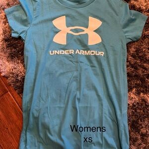 Under Armour Women's Blue Tee XS (great for tweens/teens too)